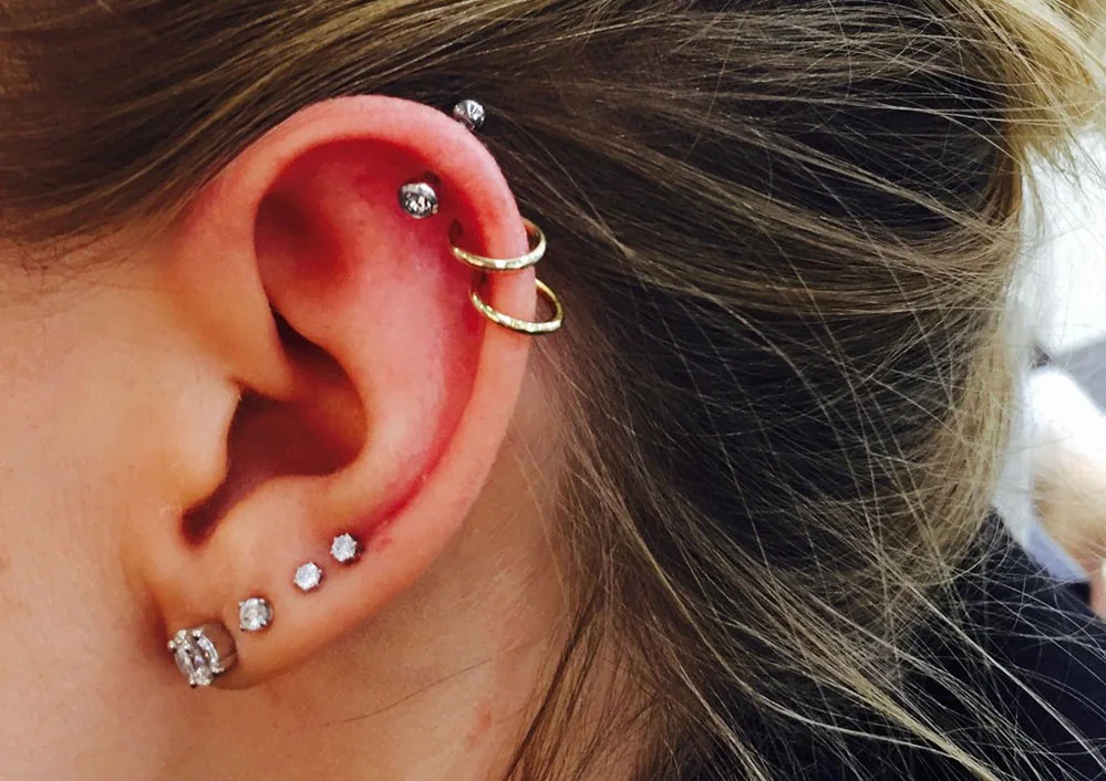 Ear piercing with jewellery